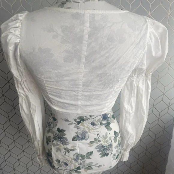 WHITE PrettyLittleThing crop top shirt , M / 10 - Picture 6 of 13